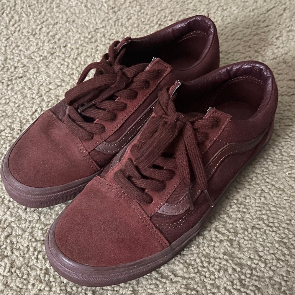 Vans Old Skool Maroon/Burgundy Men’s 6/Women’s 7.5